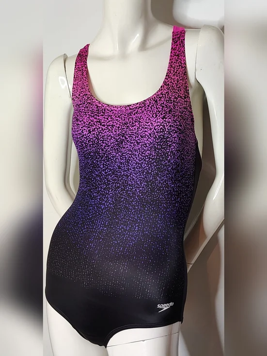 Speedo Women's Pink to Black Ombre Performance One-Piece Ultra back Swimsuit - Picture 4 of 16